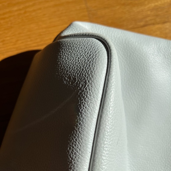 Longchamp White Leather Le Pliage Tote Bag - Picture 2 of 16